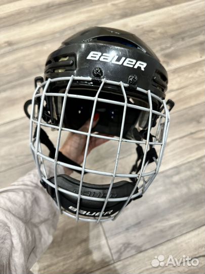 Хоккейный шлем bauer