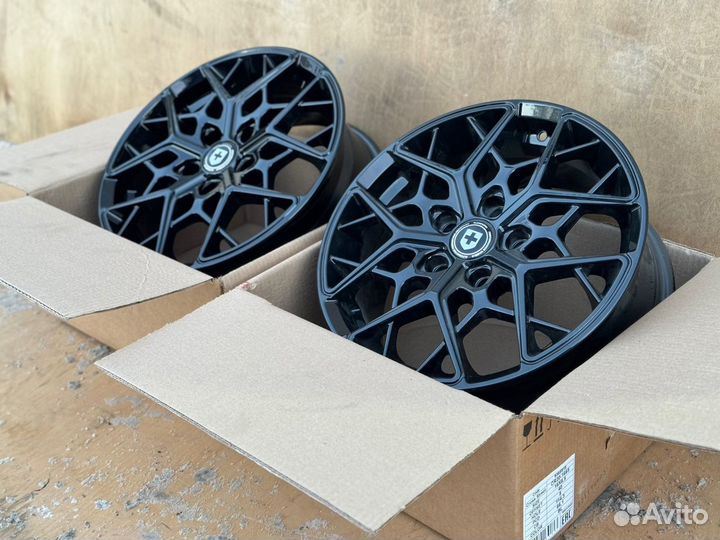 Диски r18 5x114.3 HRE FF10 Черный глянец