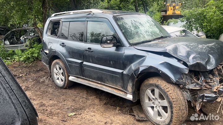 Pajero 4 в разбор