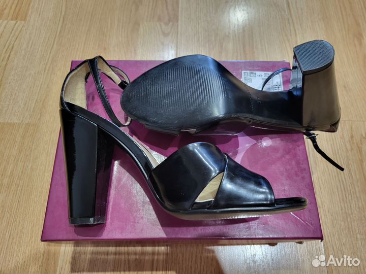 Босоножки женские 39 размер натуральная кожа