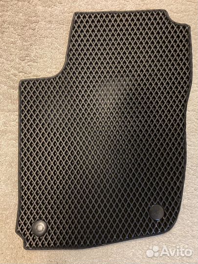 Коврик еva водительский на Toyota RAV4