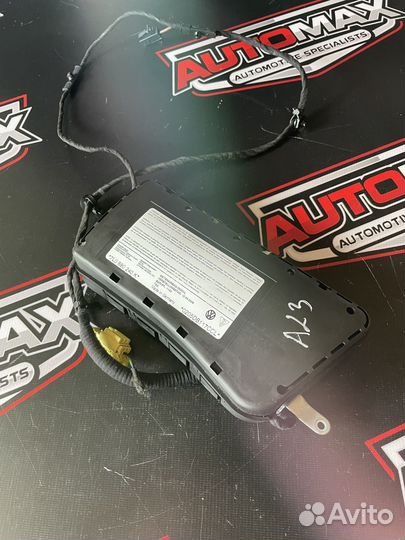 Подушка в сиденье правая Volkswagen Touareg 7L