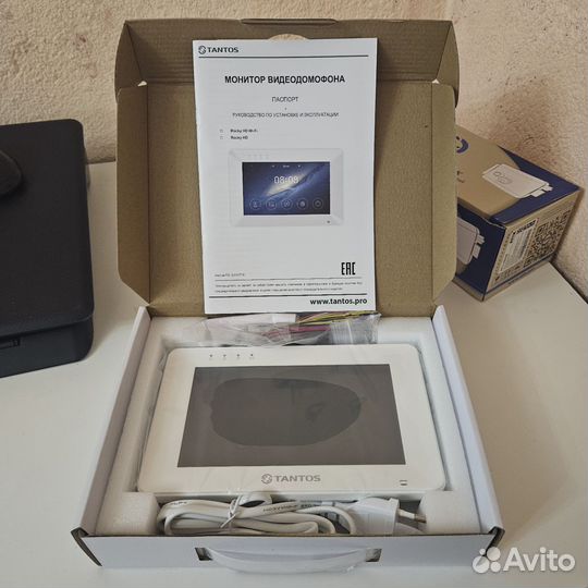 Домофон Wi-Fi Tantos Atix HiWatch