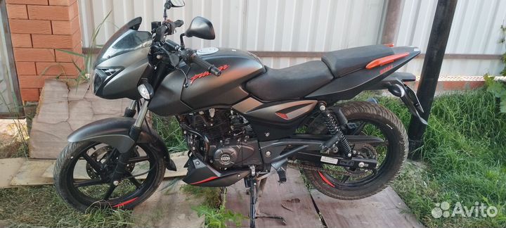 Bajaj pulsar 180