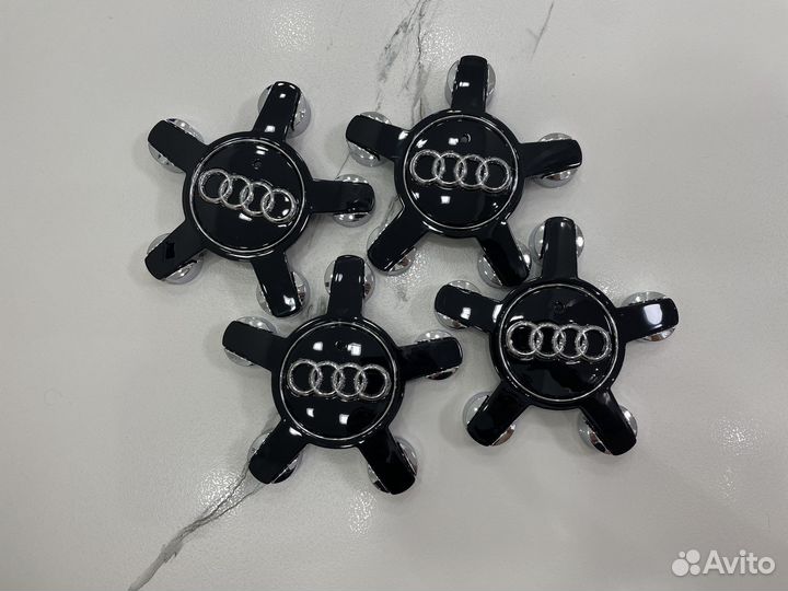 Колпачки в диски Audi 135 мм черные краб