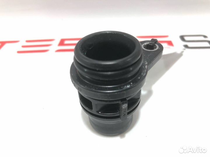 Штуцер Tesla Model Y 2021 1120960-10-G