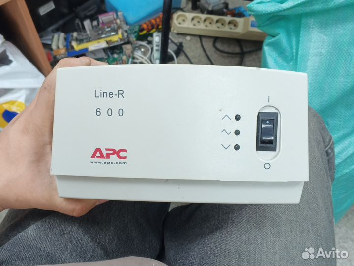 Стабилизатор APC Line-R 1200VA 230V