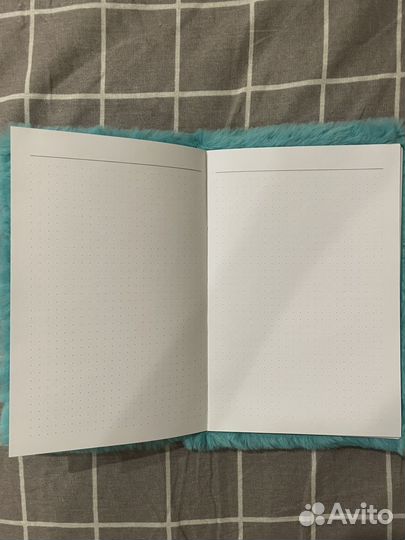 Пушистый блокнот с акулой