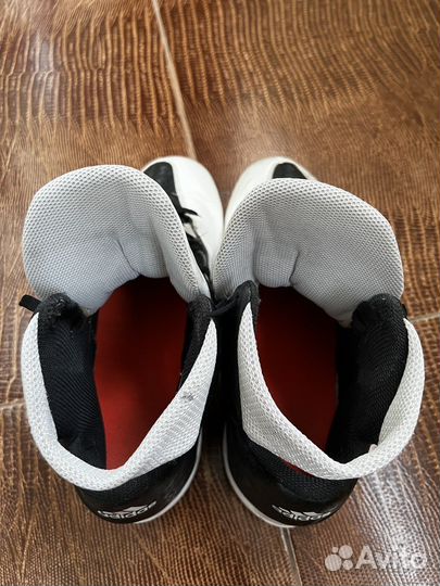 Бутсы Adidas 10.5 US для американского футбола