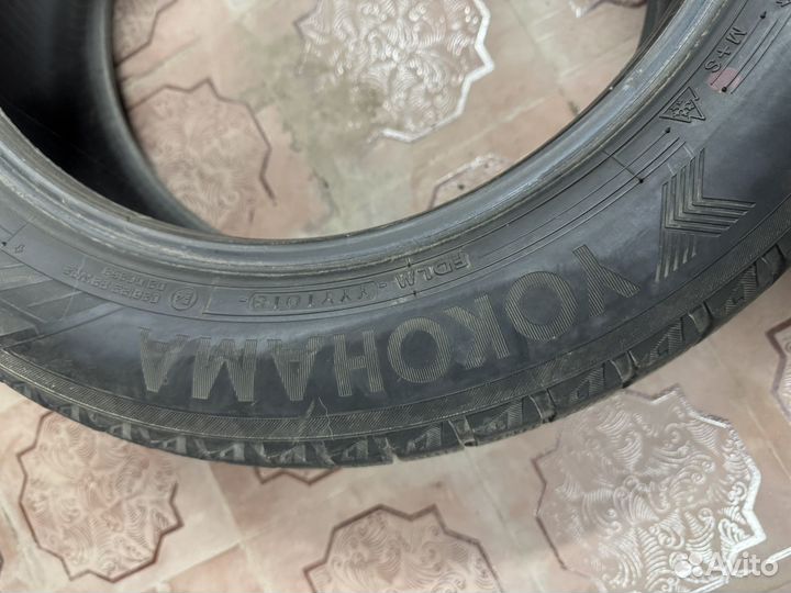 Yokohama Ice Guard IG60 215/55 R17