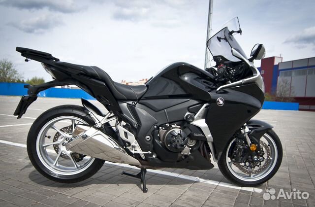 Honda VFR1200FD автомат, полносил