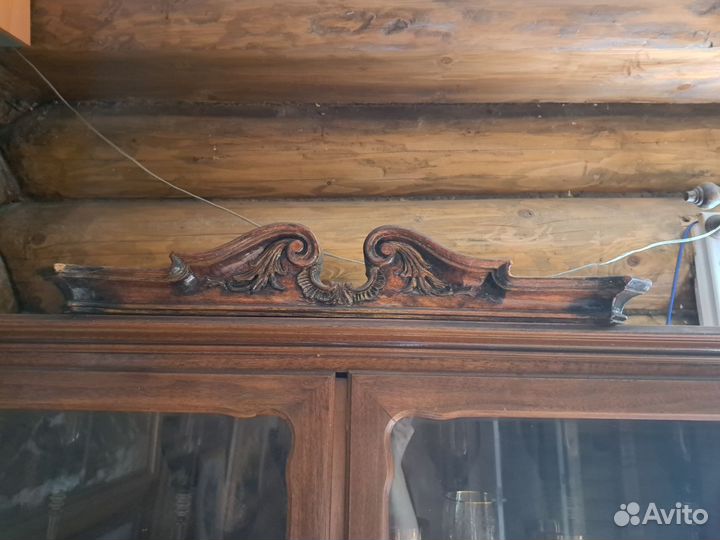 Старинный буфет сервант