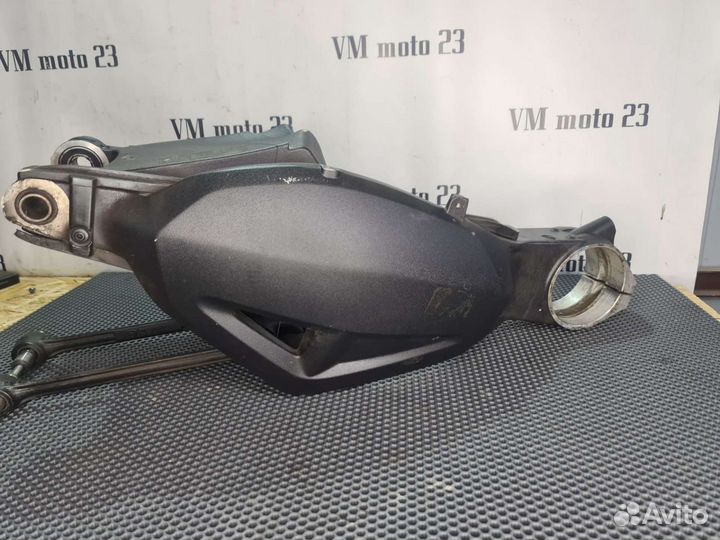 Маятник ducati diavel