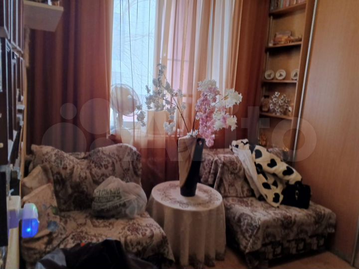 Комната 10,2 м² в 3-к., 2/2 эт.