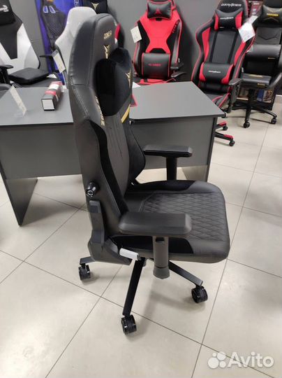 Компьютерное игровое кресло