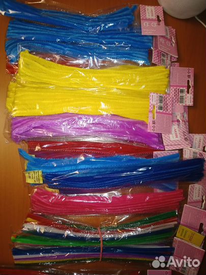 Пушистая проволока, помпоны