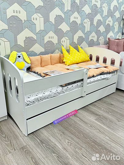 Детская кровать с Бортиком
