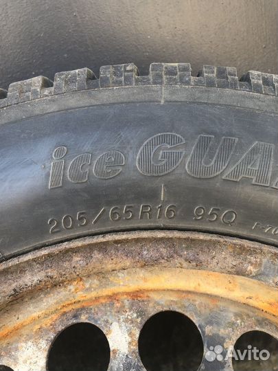 Yokohama Ice Guard Stud IG55 205/65 R16