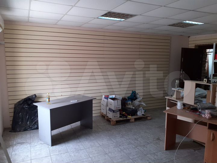 Гараж, > 30 м²