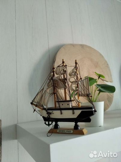 Модель корабля