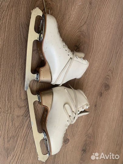 Коньки фигурные детские профессиональные