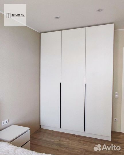 Шкаф распашной с фрезеровкой