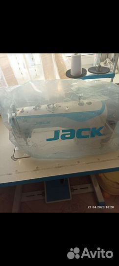 Швейная машина jack f4