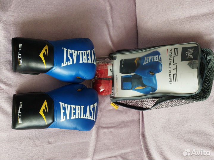 Боксерские перчатки Everlast 10 oz