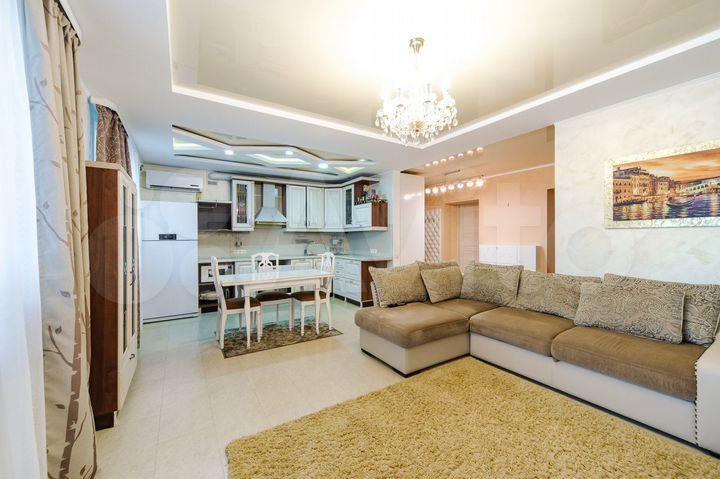 3-к. квартира, 84 м², 8/9 эт.