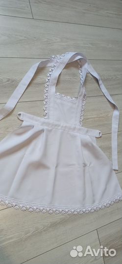 Белый школьный фартук 122-128