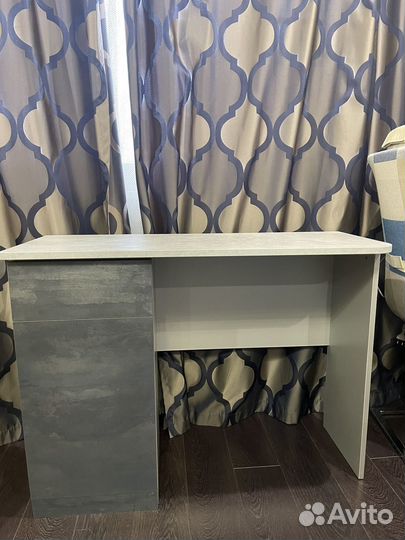 Туалетный столик