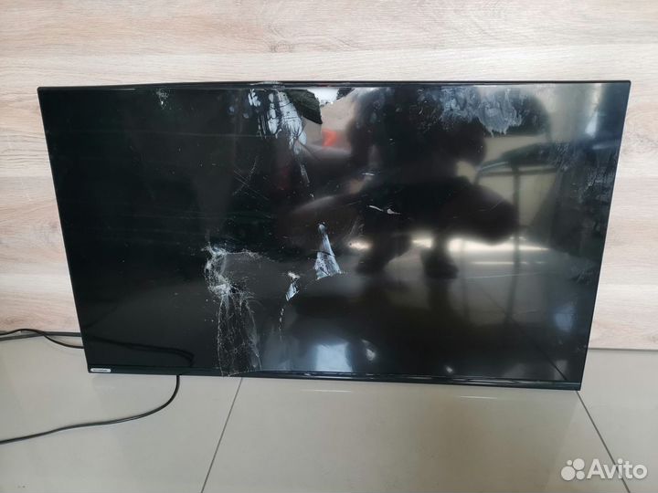Телевизор Hyundai H-led40et4100 (По запчастям)