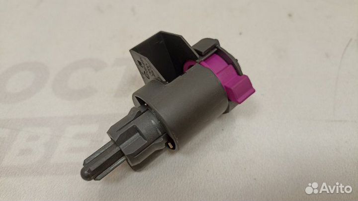 Выключатель концевой Audi A4 Allroad B8 CDN