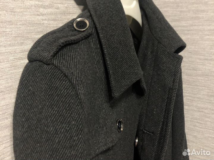 Пальто на стройного парня