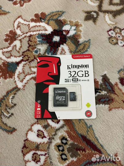 Карта памяти MicroSD на 32 Гб