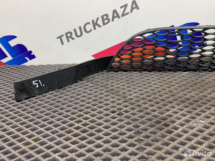 Сетка решетки радиатора левая Mercedes-Benz Actros