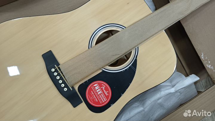 Новая гитара Fender Squier SA-150