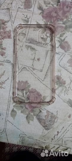 Чехол на iPhone 11