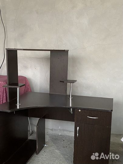 Компьютерный стол