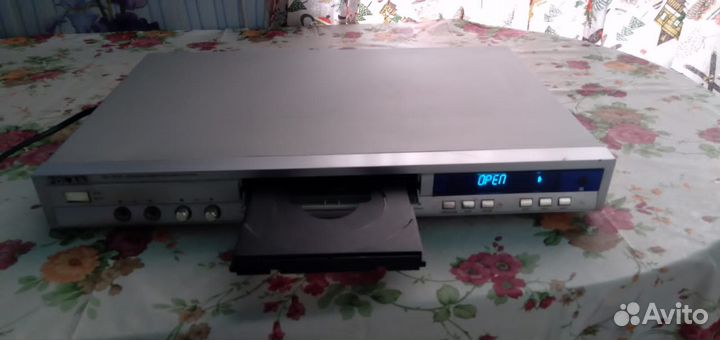 Двд проигрыватель