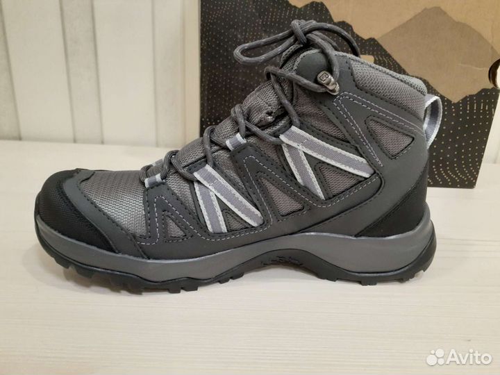 Кроссовки женские Salomon gore-TEX