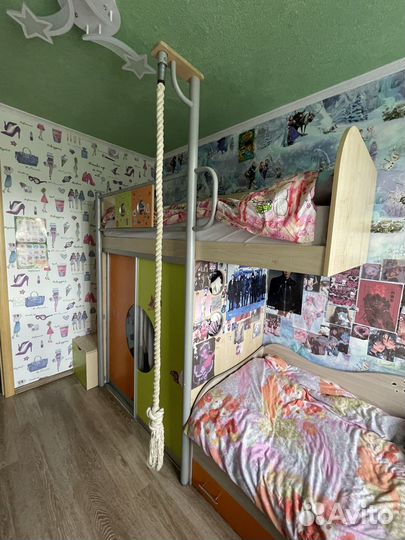 Кровать чердак со шкафом