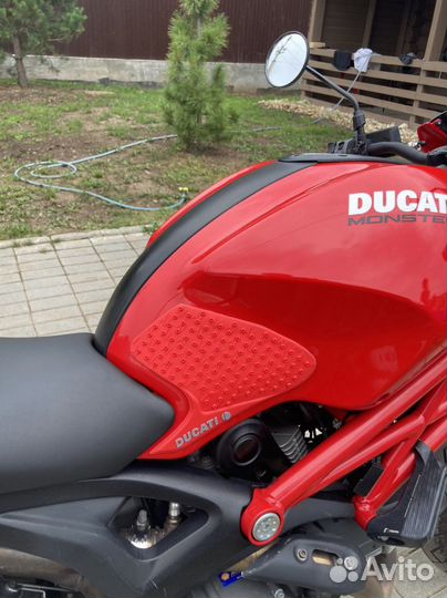 Ducati monster 696 ABS