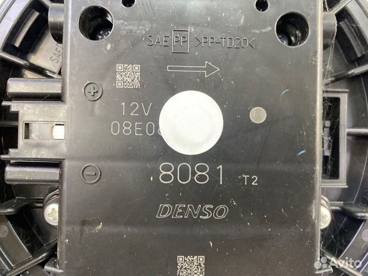 Мотор отопителя (печки) Toyota Camry XV70 2AR-FE