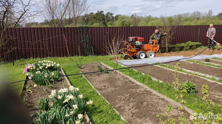 Копка траншей, траншеекопатель, мини-бара