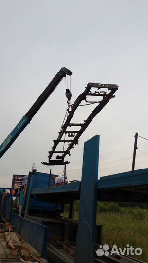 Грузовик с краном манипулятор/эвакуатор