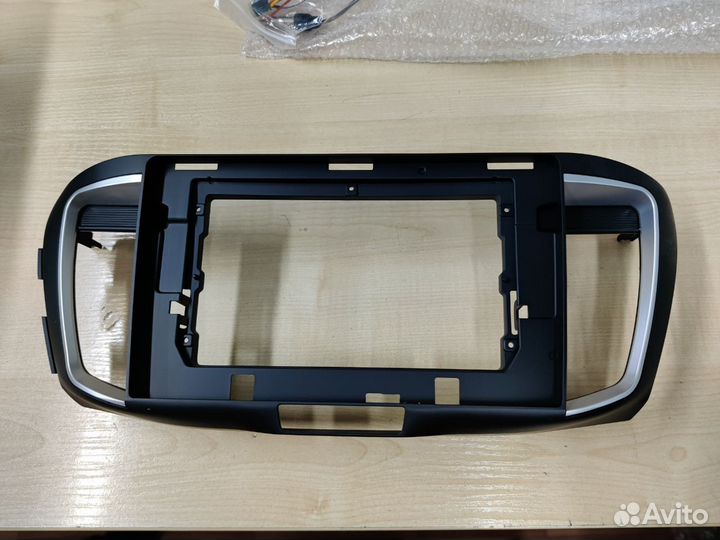 Переходная рамка в Honda Accord 2013-2020 10