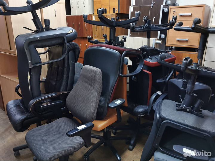 Офисное кресло бу. Офисная мебель бу