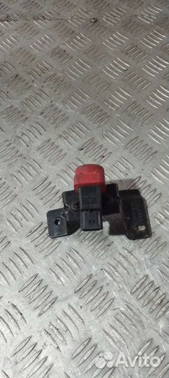 Датчик удара peugeot 406 2.212 nn