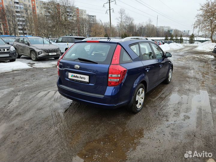 Kia Ceed 1.6 МТ, 2009, битый, 164 000 км